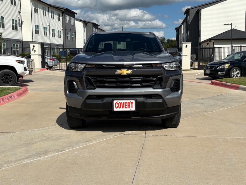 Chevrolet Colorado Vehicle Full-screen Gallery Image 09