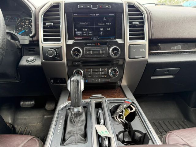 Ford F-150 Vehicle Full-screen Gallery Image 11
