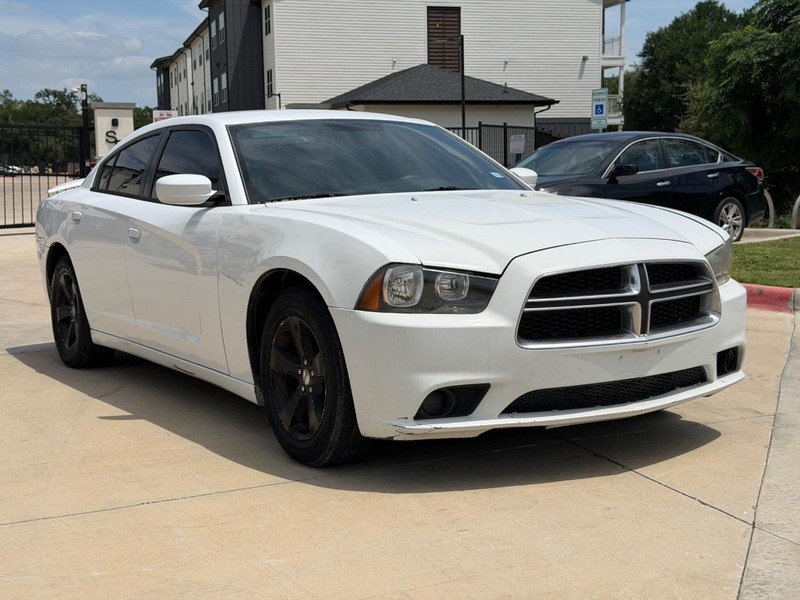 Dodge Charger Vehicle Full-screen Gallery Image 08