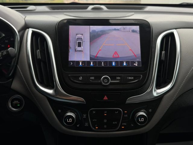 Chevrolet Equinox Vehicle Full-screen Gallery Image 16