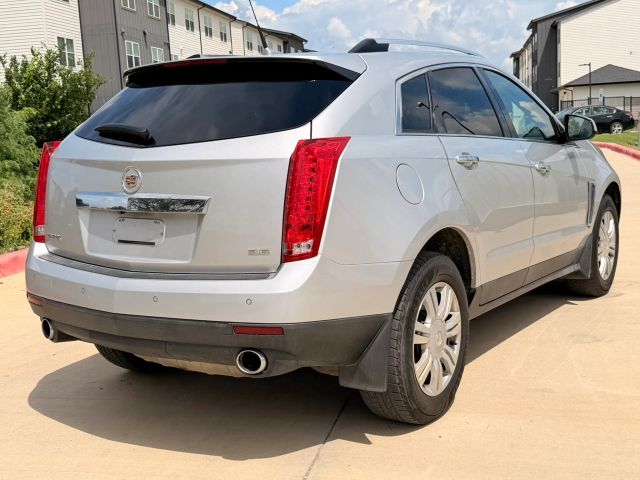 Cadillac SRX Vehicle Full-screen Gallery Image 06