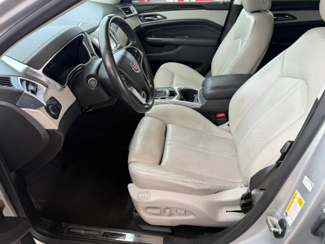 Cadillac SRX Vehicle Full-screen Gallery Image 10