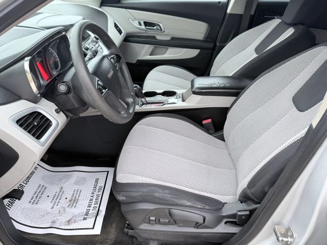 GMC Terrain Vehicle Full-screen Gallery Image 11
