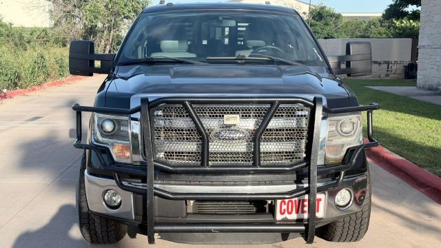 Ford F-150 Vehicle Full-screen Gallery Image 02