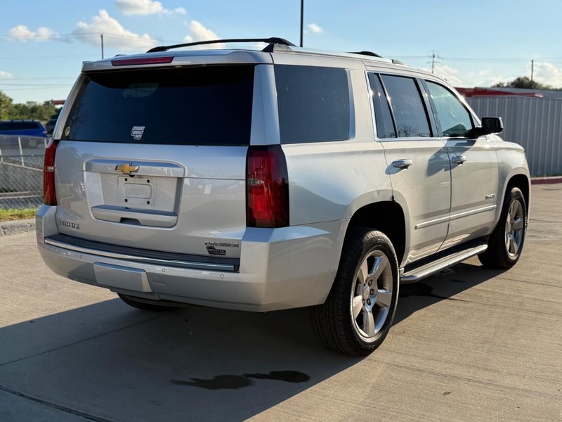 Chevrolet Tahoe Vehicle Full-screen Gallery Image 06