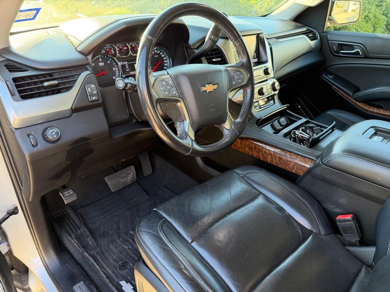 Chevrolet Tahoe Vehicle Full-screen Gallery Image 11