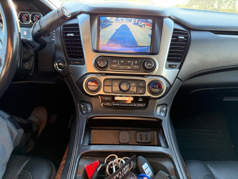 Chevrolet Tahoe Vehicle Full-screen Gallery Image 15