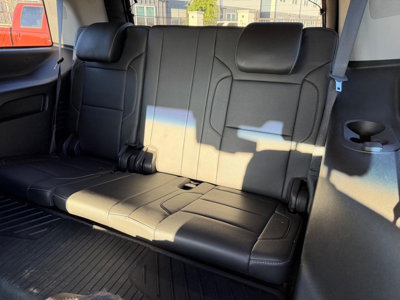 Chevrolet Tahoe Vehicle Full-screen Gallery Image 21