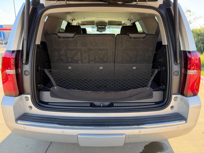 Chevrolet Tahoe Vehicle Full-screen Gallery Image 22