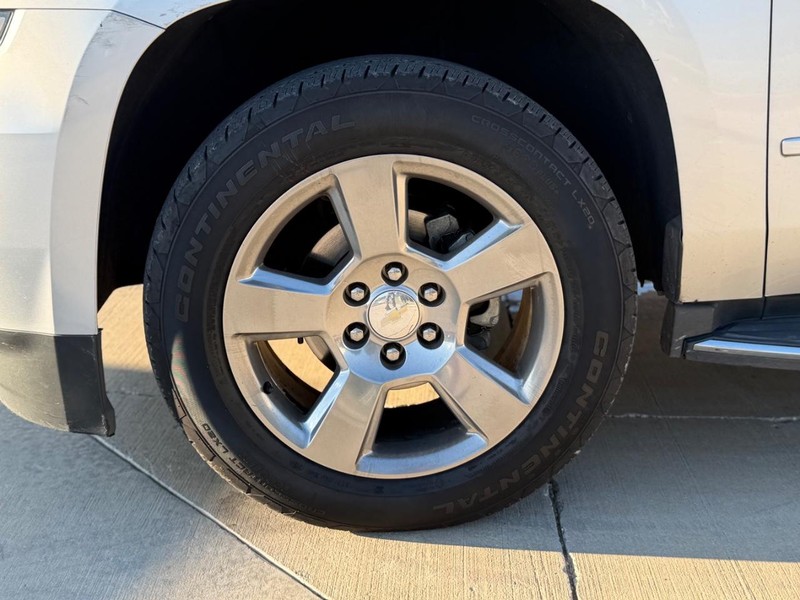 Chevrolet Tahoe Vehicle Full-screen Gallery Image 23