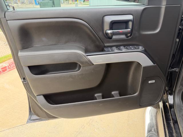 Chevrolet Silverado 1500 Vehicle Full-screen Gallery Image 10