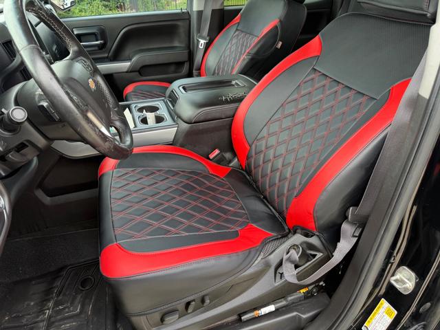 Chevrolet Silverado 1500 Vehicle Full-screen Gallery Image 12