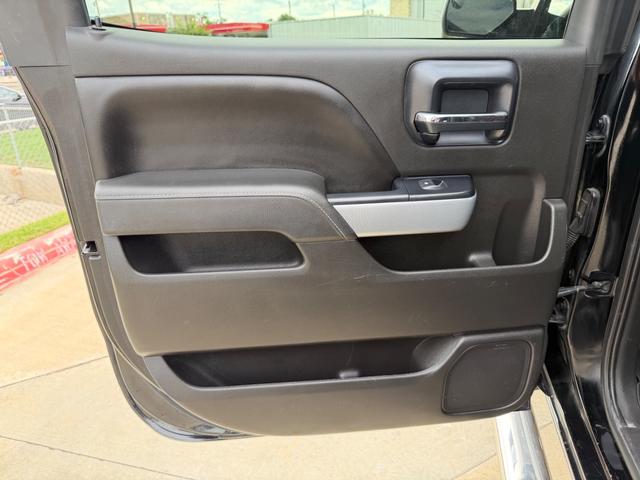 Chevrolet Silverado 1500 Vehicle Full-screen Gallery Image 16
