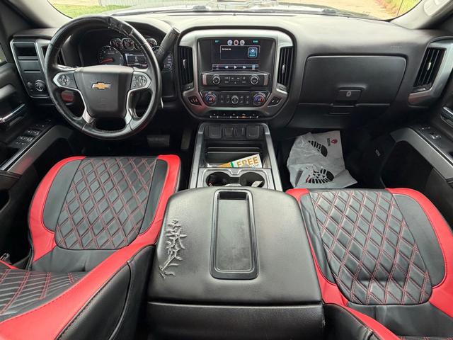 Chevrolet Silverado 1500 Vehicle Full-screen Gallery Image 20