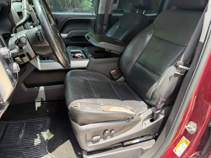Chevrolet Silverado 1500 Vehicle Full-screen Gallery Image 12