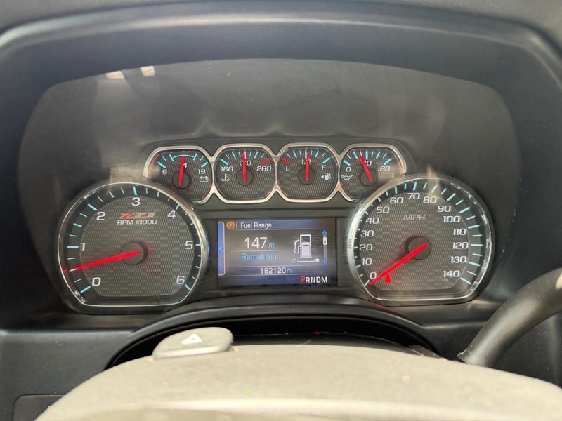 Chevrolet Silverado 1500 Vehicle Full-screen Gallery Image 13