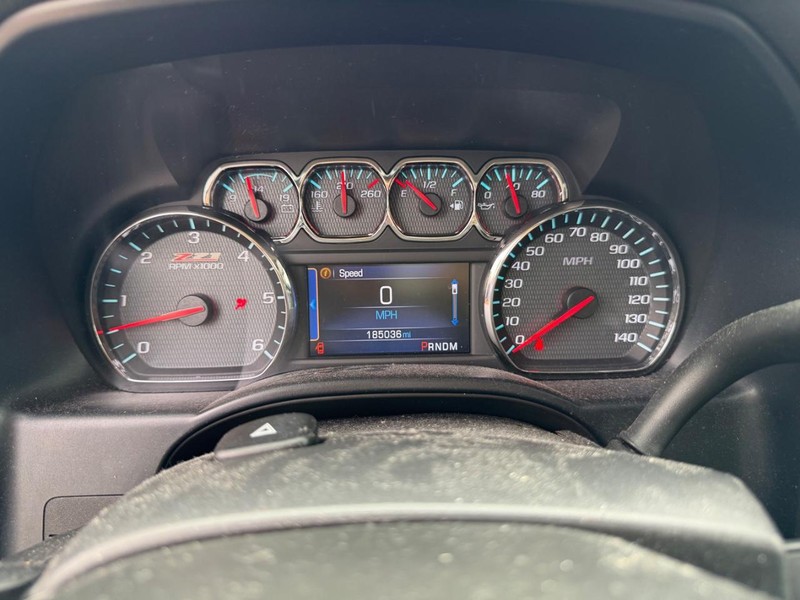 Chevrolet Silverado 1500 Vehicle Full-screen Gallery Image 13
