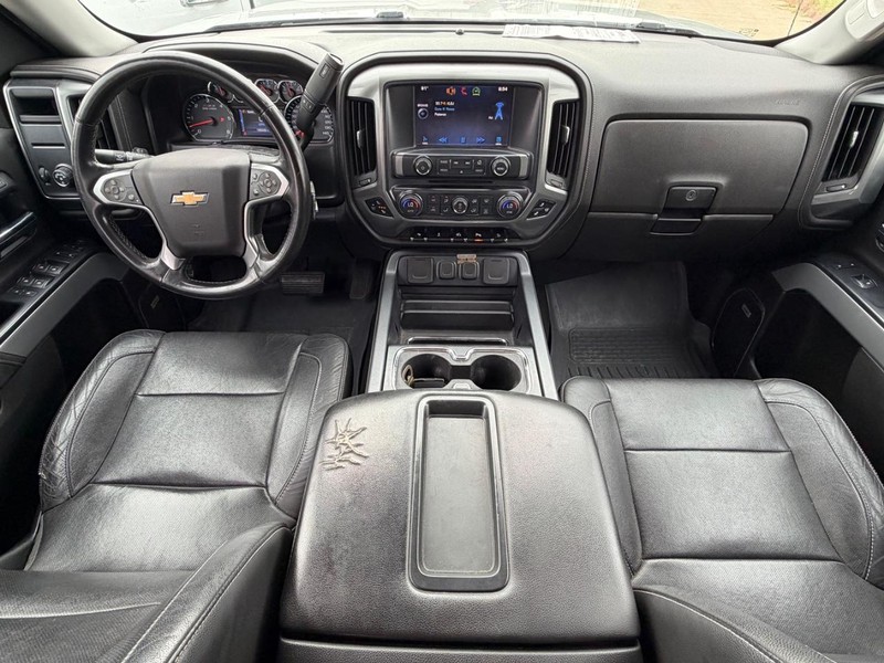 Chevrolet Silverado 1500 Vehicle Full-screen Gallery Image 20