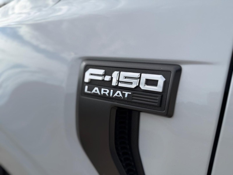Ford F-150 Vehicle Full-screen Gallery Image 21