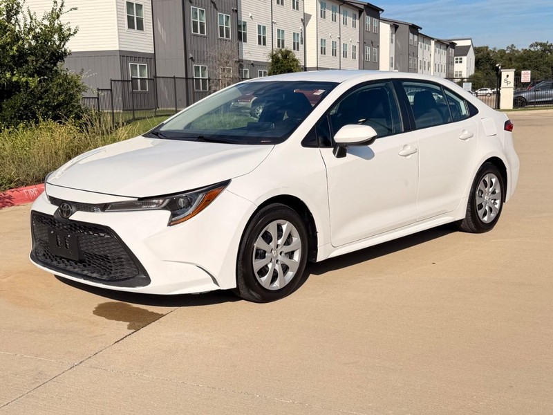 Toyota Corolla Vehicle Full-screen Gallery Image 03