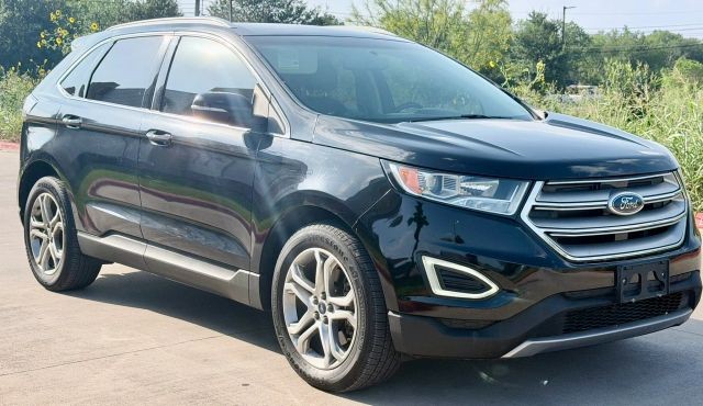 Ford Edge Vehicle Full-screen Gallery Image 02