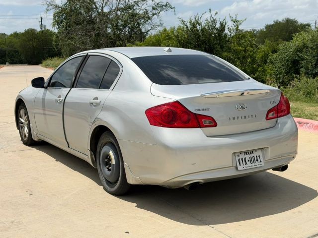 INFINITI G25 Sedan Vehicle Full-screen Gallery Image 04
