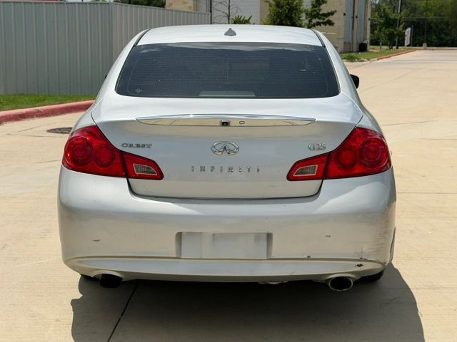 INFINITI G25 Sedan Vehicle Full-screen Gallery Image 05