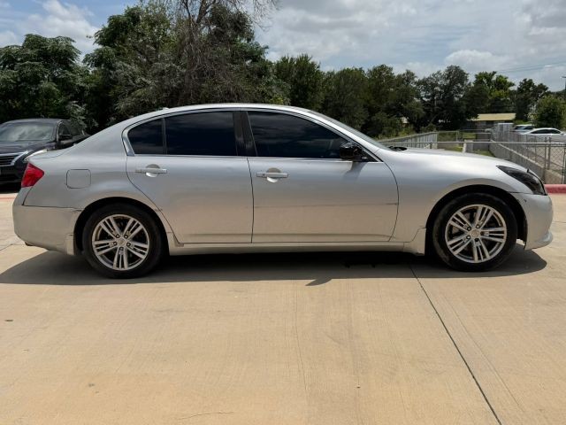 INFINITI G25 Sedan Vehicle Full-screen Gallery Image 07