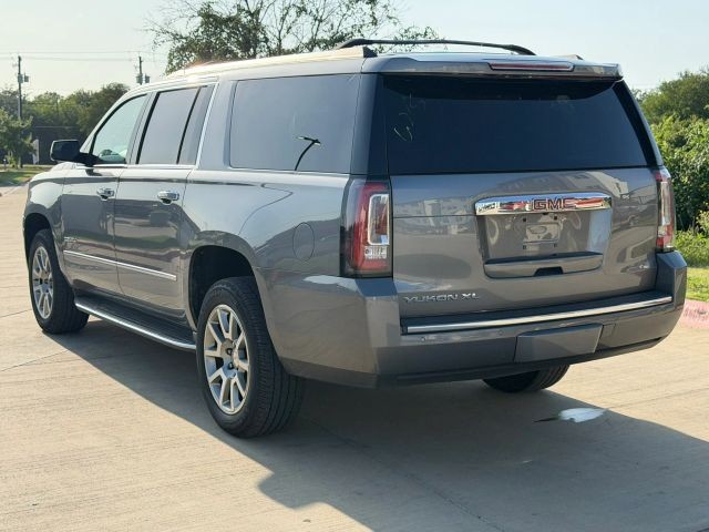 GMC Yukon XL Vehicle Full-screen Gallery Image 04