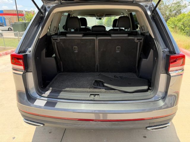 Volkswagen Atlas Vehicle Full-screen Gallery Image 21