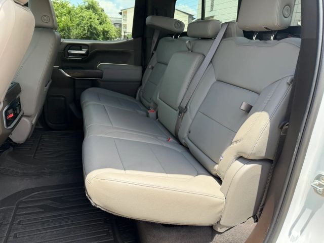 GMC Sierra 1500 Vehicle Full-screen Gallery Image 18