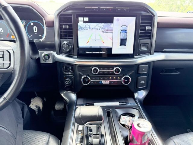 Ford F-150 Vehicle Full-screen Gallery Image 16