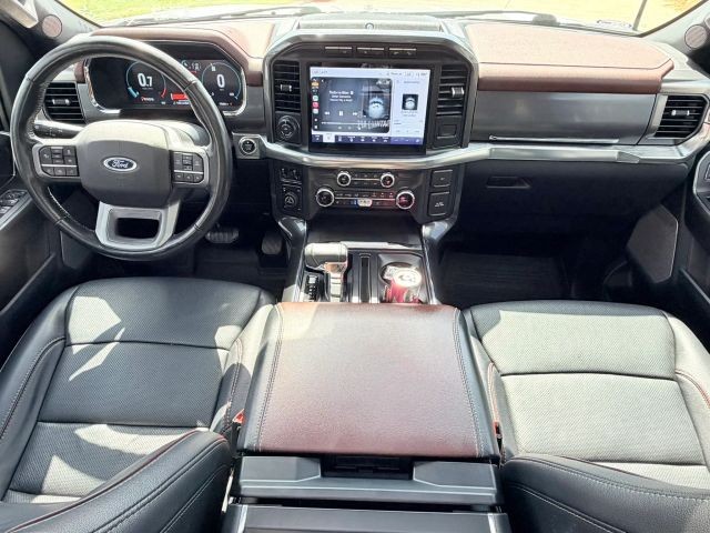 Ford F-150 Vehicle Full-screen Gallery Image 21