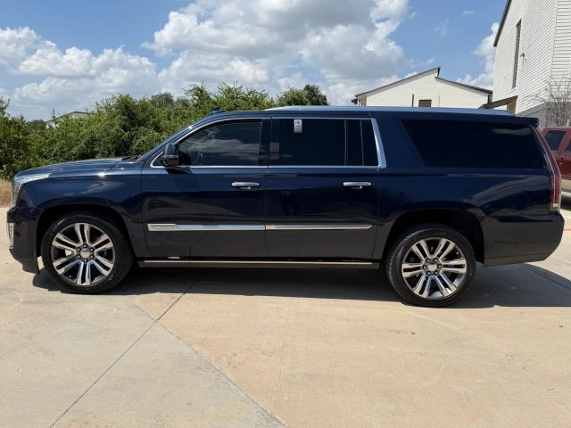 Cadillac Escalade ESV Vehicle Full-screen Gallery Image 03