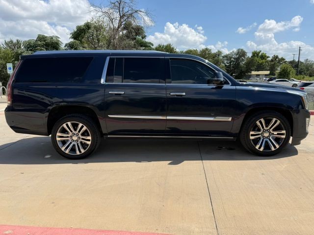 Cadillac Escalade ESV Vehicle Full-screen Gallery Image 07