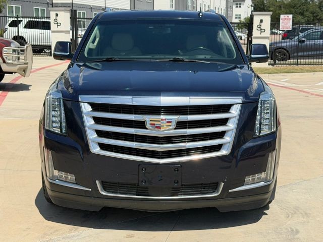 Cadillac Escalade ESV Vehicle Full-screen Gallery Image 09
