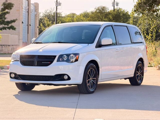 Dodge Grand Caravan Vehicle Full-screen Gallery Image 02