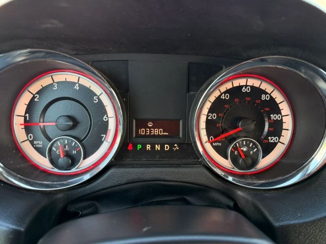 Dodge Grand Caravan Vehicle Full-screen Gallery Image 14