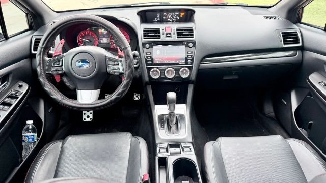 Subaru WRX Vehicle Full-screen Gallery Image 06