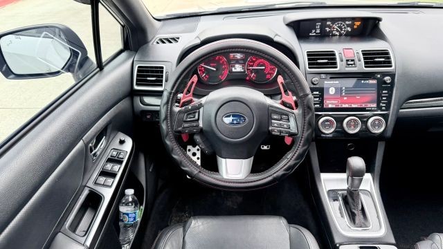 Subaru WRX Vehicle Full-screen Gallery Image 07