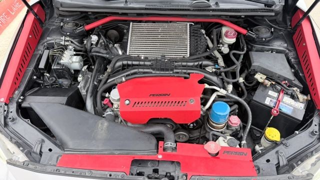Subaru WRX Vehicle Full-screen Gallery Image 10