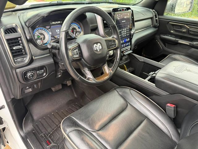 Ram 1500 Vehicle Full-screen Gallery Image 23