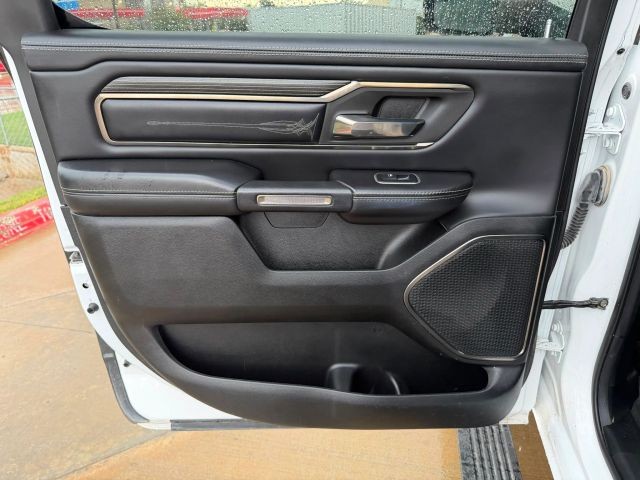 Ram 1500 Vehicle Full-screen Gallery Image 42