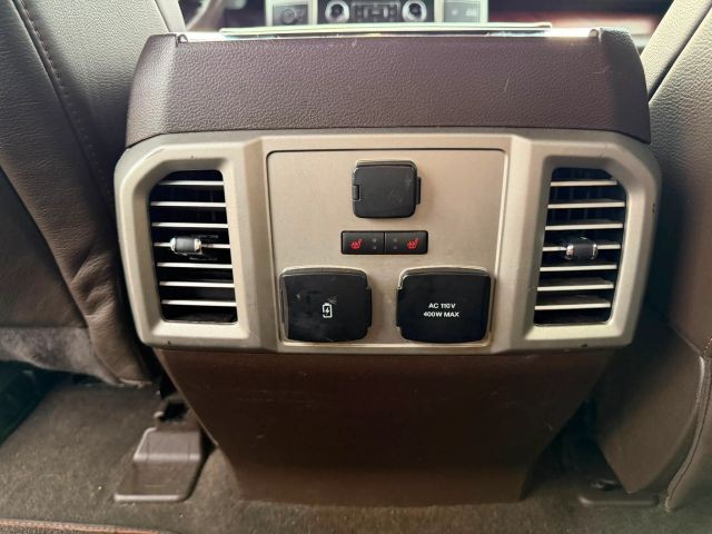 Ford F-150 Vehicle Full-screen Gallery Image 05