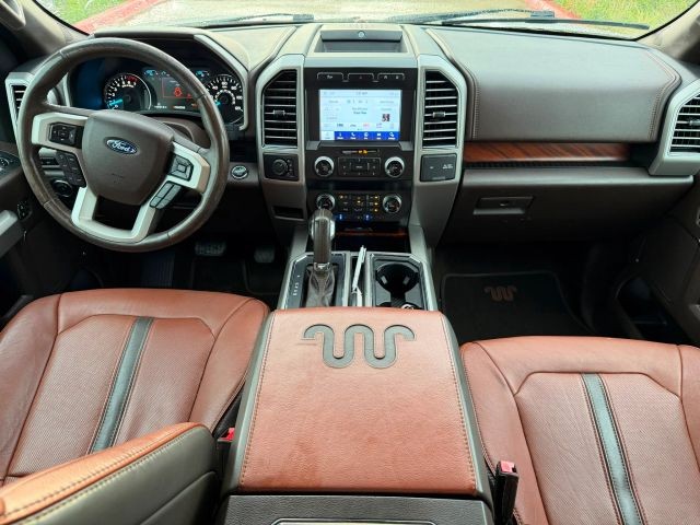 Ford F-150 Vehicle Full-screen Gallery Image 12