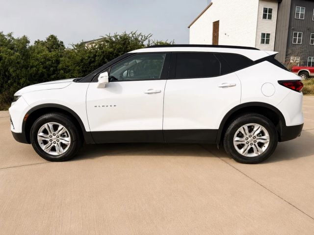 Chevrolet Blazer Vehicle Full-screen Gallery Image 03