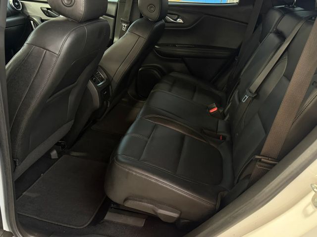 Chevrolet Blazer Vehicle Full-screen Gallery Image 13