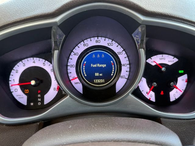 Cadillac SRX Vehicle Full-screen Gallery Image 15