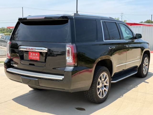 GMC Yukon Vehicle Full-screen Gallery Image 06