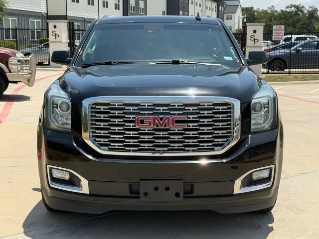 GMC Yukon Vehicle Full-screen Gallery Image 09